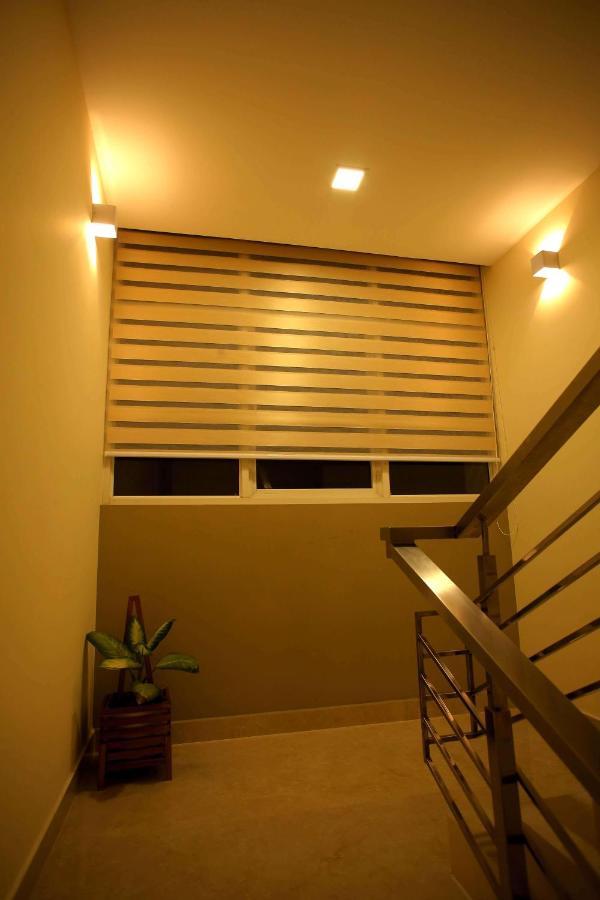 Kira Palace Residency Hotel Ernakulam Exterior foto